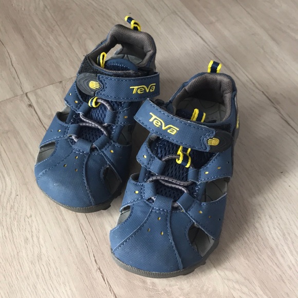 sandals for 10 year old boy